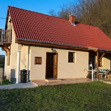 Sas-Feszek Vendeghaz Apartment Demjén Exterior photo